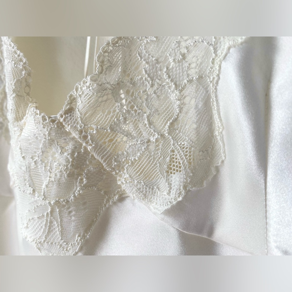 NWT La Senza flowy lace detail short chemise - Picture 8 of 16